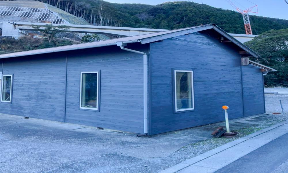 レジン（エポキシ・樹脂製）テーブルの製造販売