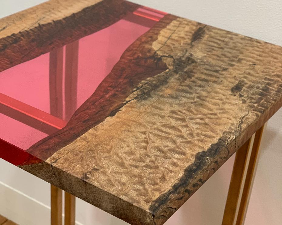 サペリのサイドテーブル