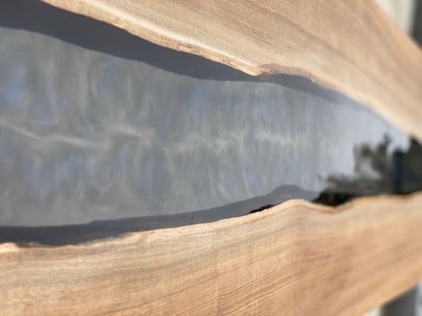 ブラックウォールナットのリバーテーブル