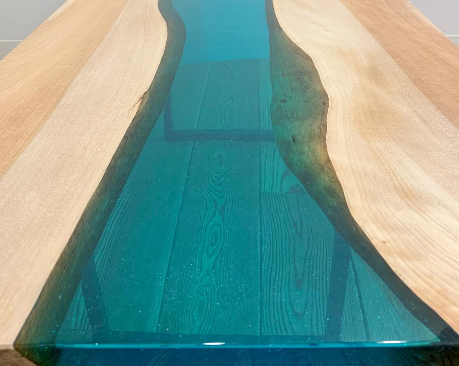 カバザクラのリバーテーブル