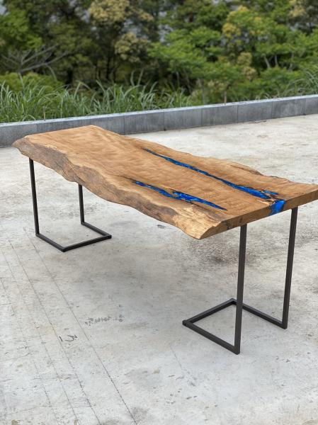 ナラのダイニングテーブル